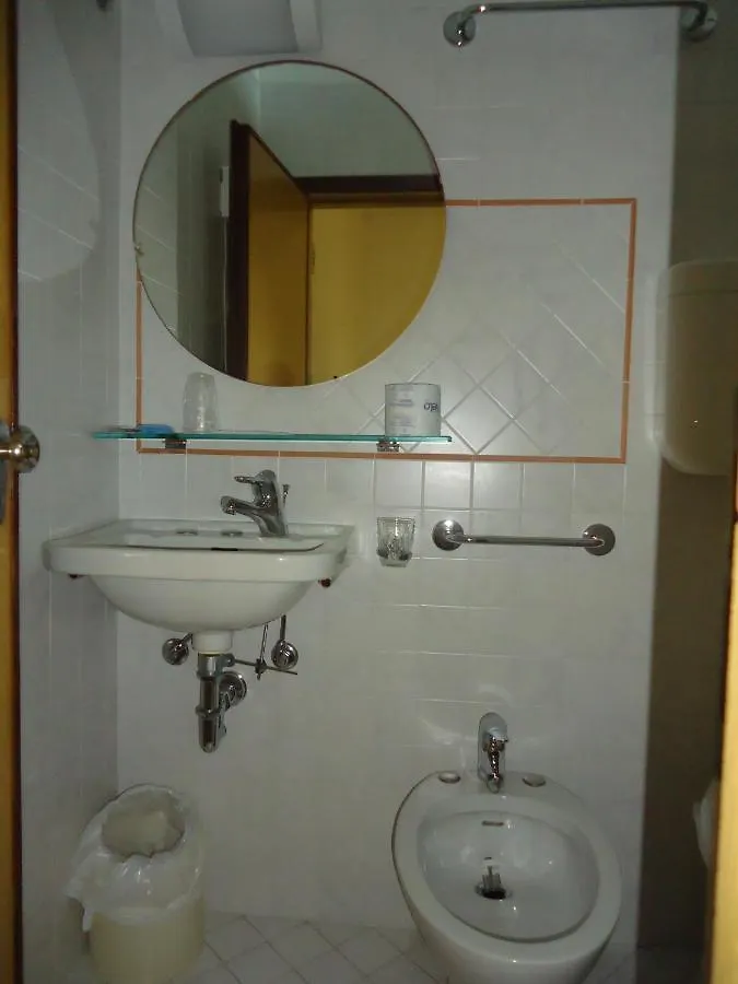 Hotel L&V Rimini 3*,
