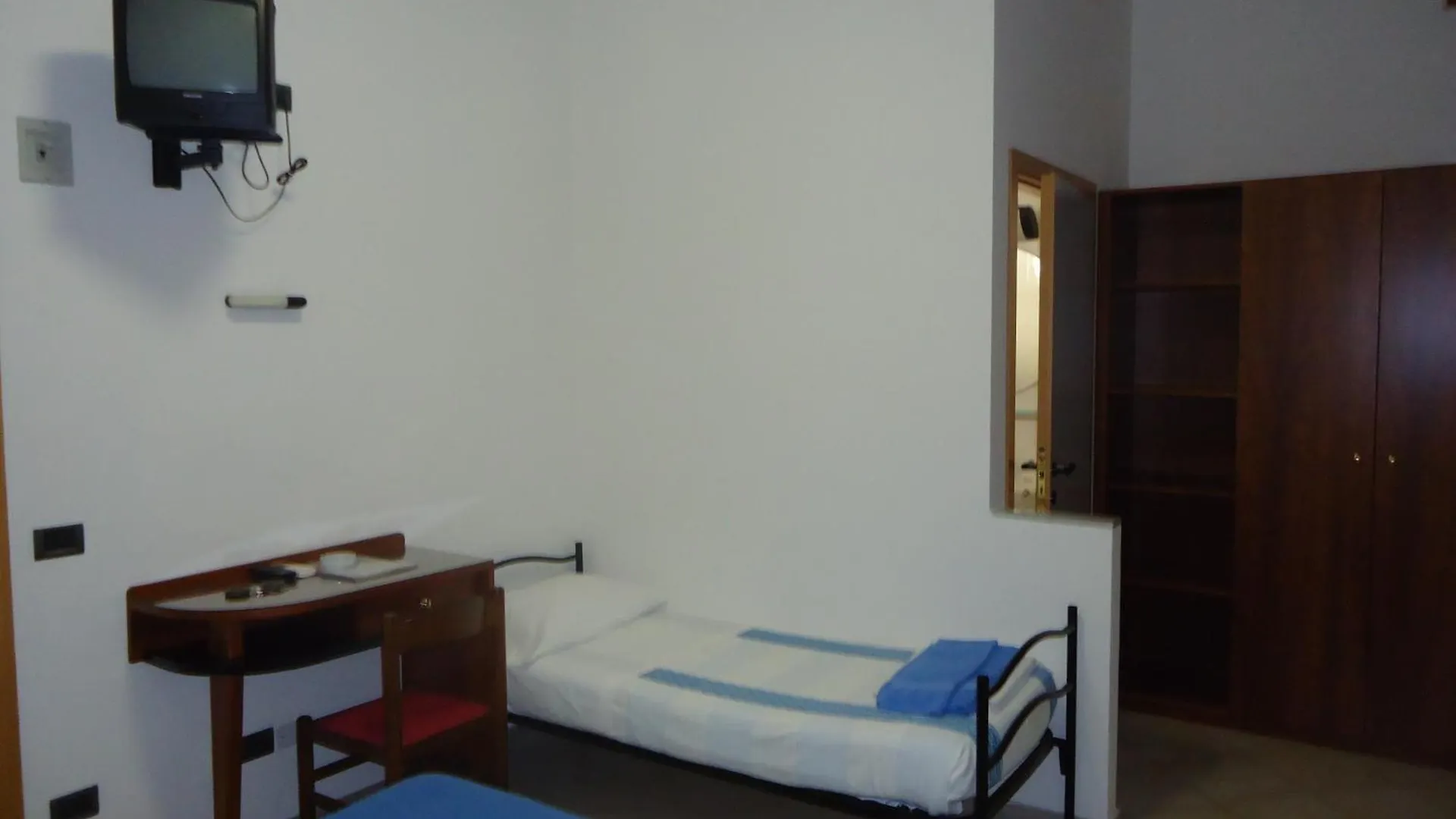 Hotel L&V Rimini 3*,  Italy